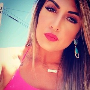 Meet your Posher, Jessica